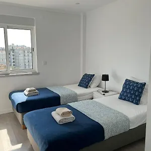  Quarto em Acomodações Particulares Near The Airport